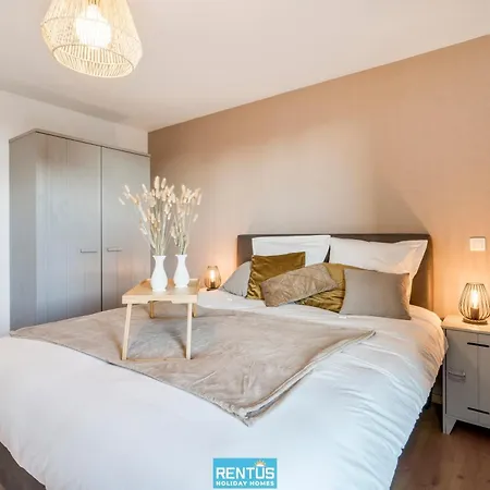 Sailing-large Luxury House In Quiet Location Nieuwpoort