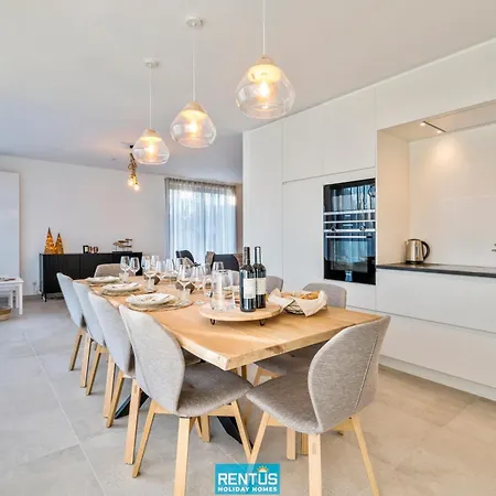 Sailing-large Luxury House In Quiet Location בית נופש