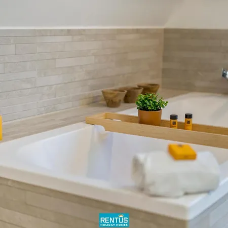 Tatil Evi Sailing-large Luxury House In Quiet Location