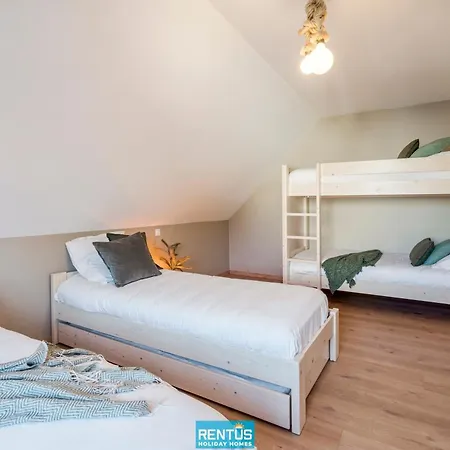 Sailing-large Luxury House In Quiet Location ניופורט