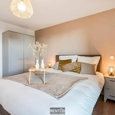 Sailing-large Luxury House In Quiet Location * Nieuwpoort
