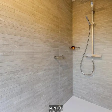Vakantiehuis Sailing-large Luxury House In Quiet Location *